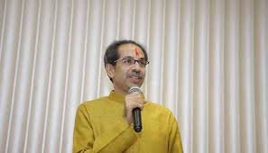 गुरुवारी आमदारकी जाताच शिंदेंगट पिता-पुत्राची दानवेंच्या केबिनमध्ये ठाकरेंशी ‘घरवापसीची पे चर्चा’; ठाकरेही ठामच