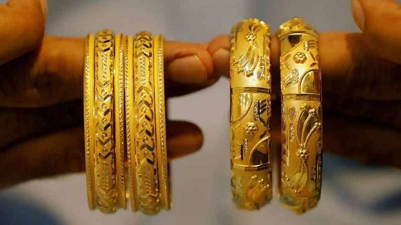 दागिने खरेदीची ग्राहकांसाठी सुवर्णसंधी; सोने झाले स्वस्त, जाणून घ्या 18,22,24 कॅरेटचे दर