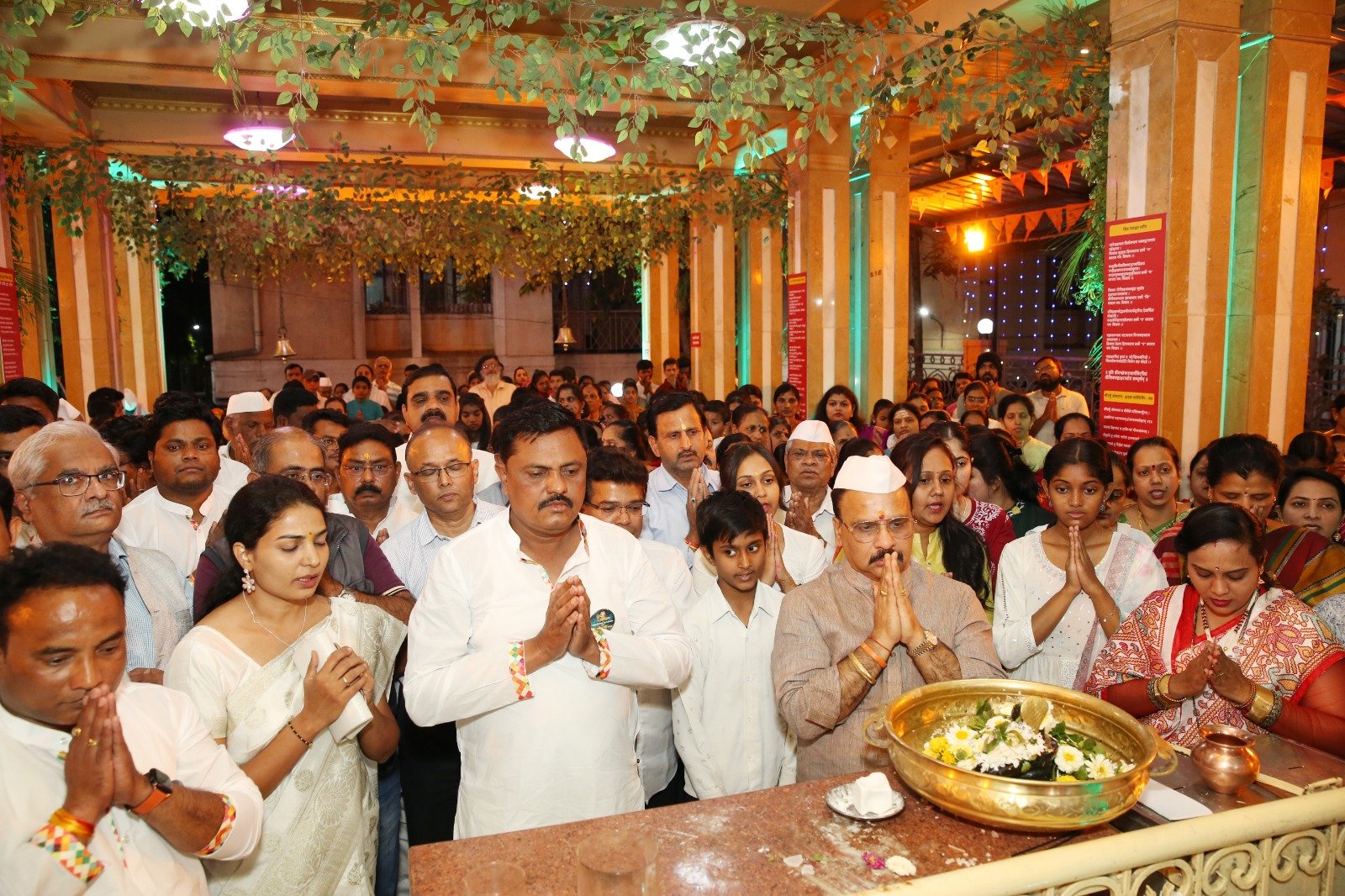 वनाझ परिवार शिव मंदिरामध्ये महाशिवरात्रीनिमित्त भक्तांची अलोट गर्दी….