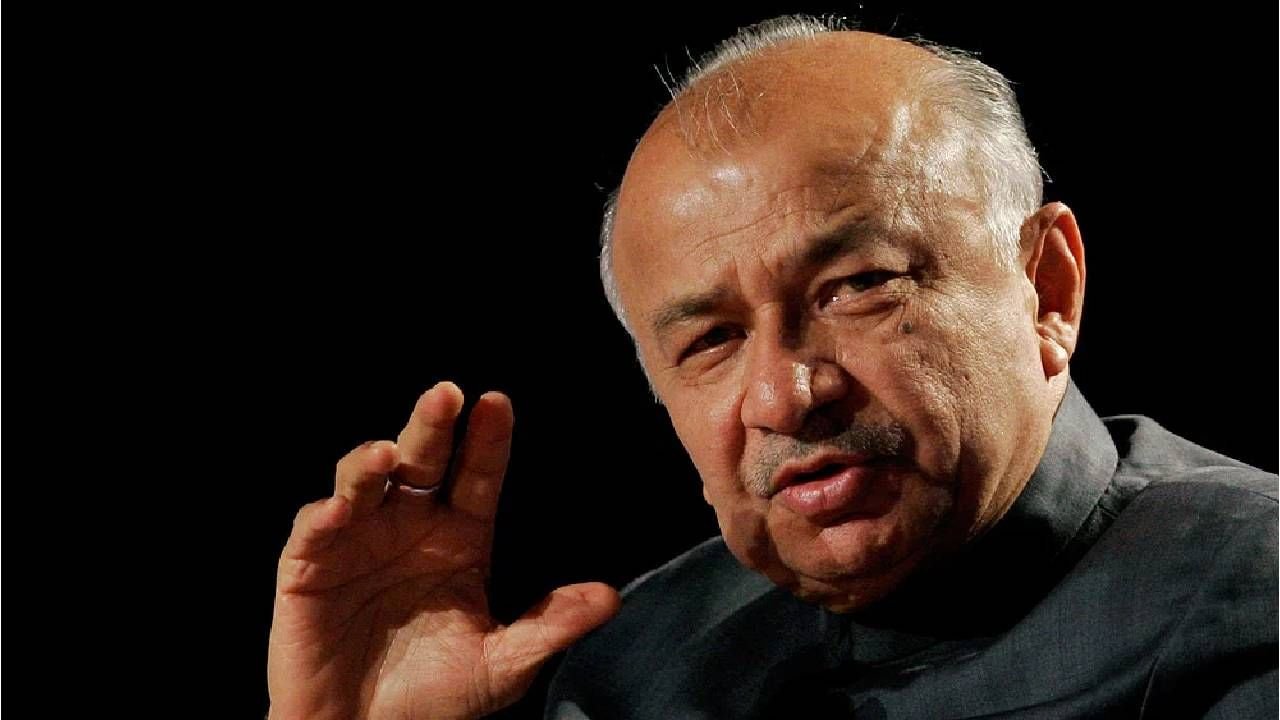सुशीलकुमार शिंदे भाजपात जाण्याची शक्यता? राज्यातील बड्या नेत्याने केला गौप्यस्फोट