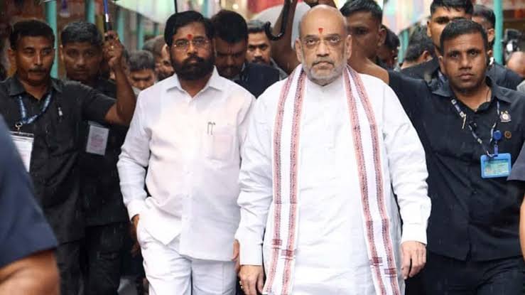 अमित शाह आणि सीएम शिंदेंची बंद दाराआड चर्चा, देवेंद्र फडणवीस अन् अजितदादा हाॅटेलबाहेरच थांबले; नेमकं घडलं तरी काय?