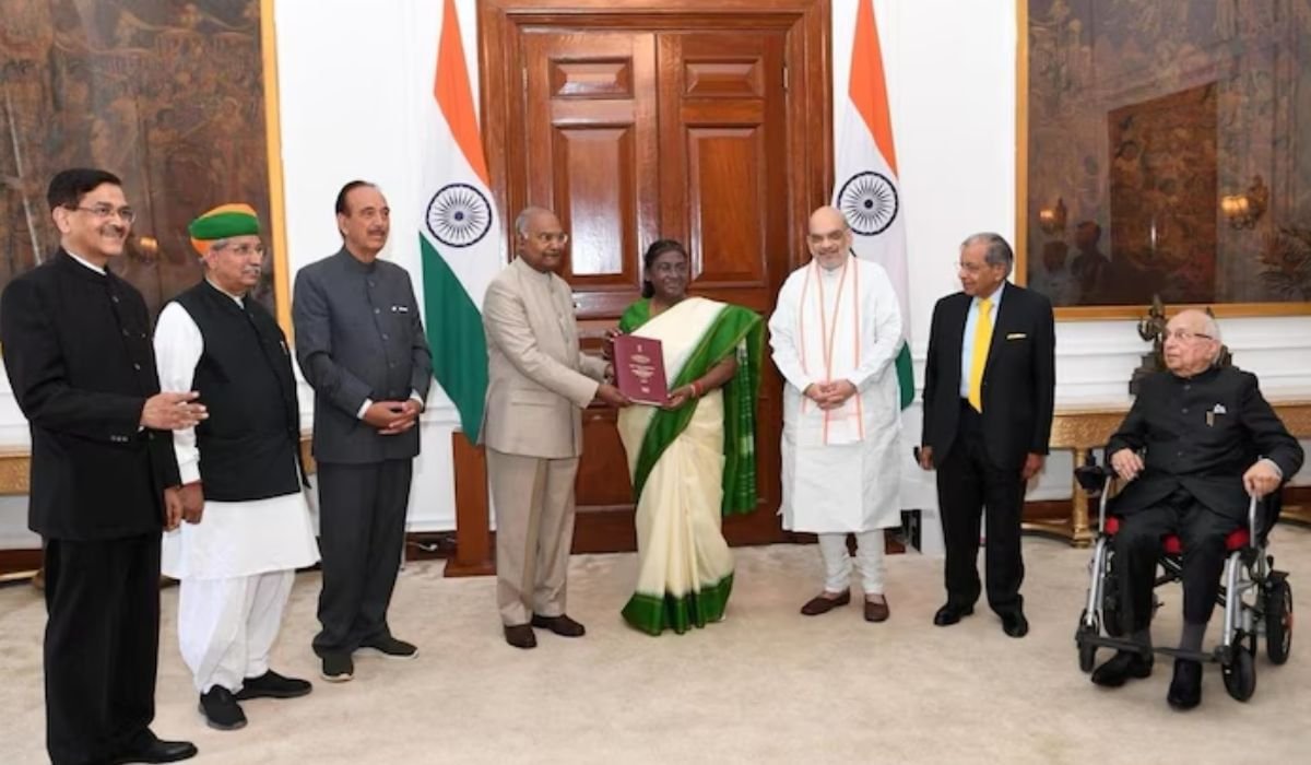 मोदी सरकार चालू संसदेच्या अधिवेशनातच मांडू शकते ‘वन नेशन, वन इलेक्शन’ विधेयक
