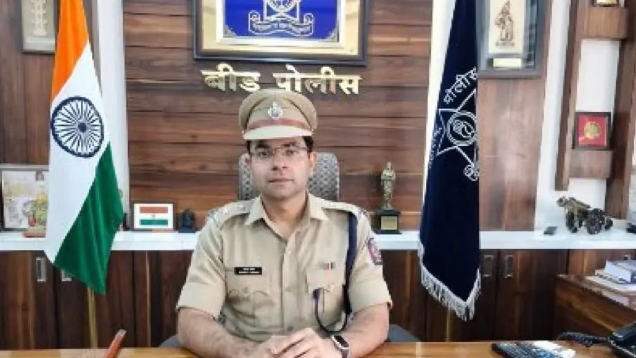 सरपंच हत्या प्रकरणानंतर पोलिसांवरही जातीवादीचे आरोप पोलीस अधीक्षकांचा निर्णय: नो पाटील, नो देसाई, आता फक्त…
