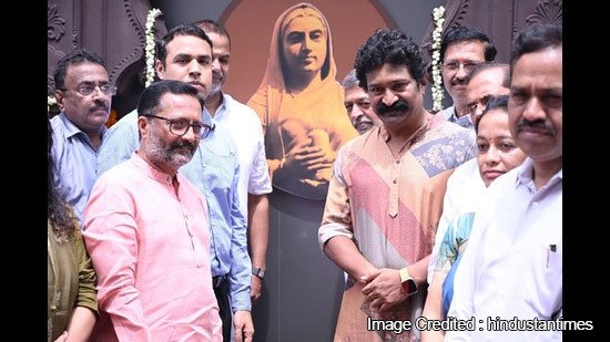 पुण्यात अहिल्यादेवी होळकर यांच्या 3D शिल्पाचे अनावरण
